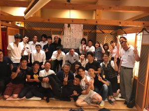 社内のコミュニケーション向上を目指し「ネストコンパ」